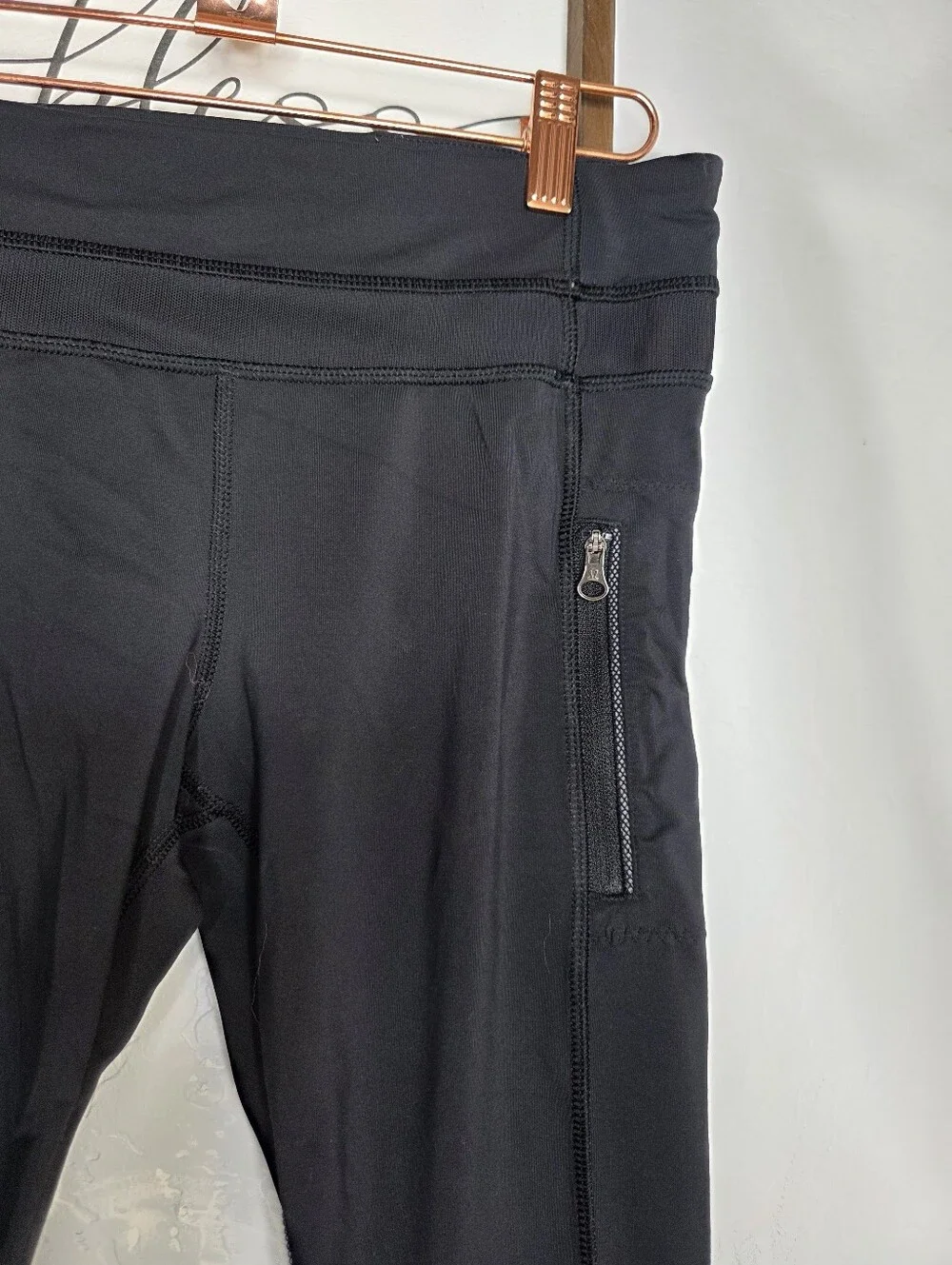 Lululemon Black Mesh Inspire‎ Tight II Size 6